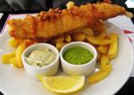 Fish,_chips_and_mushy_peas.jpg