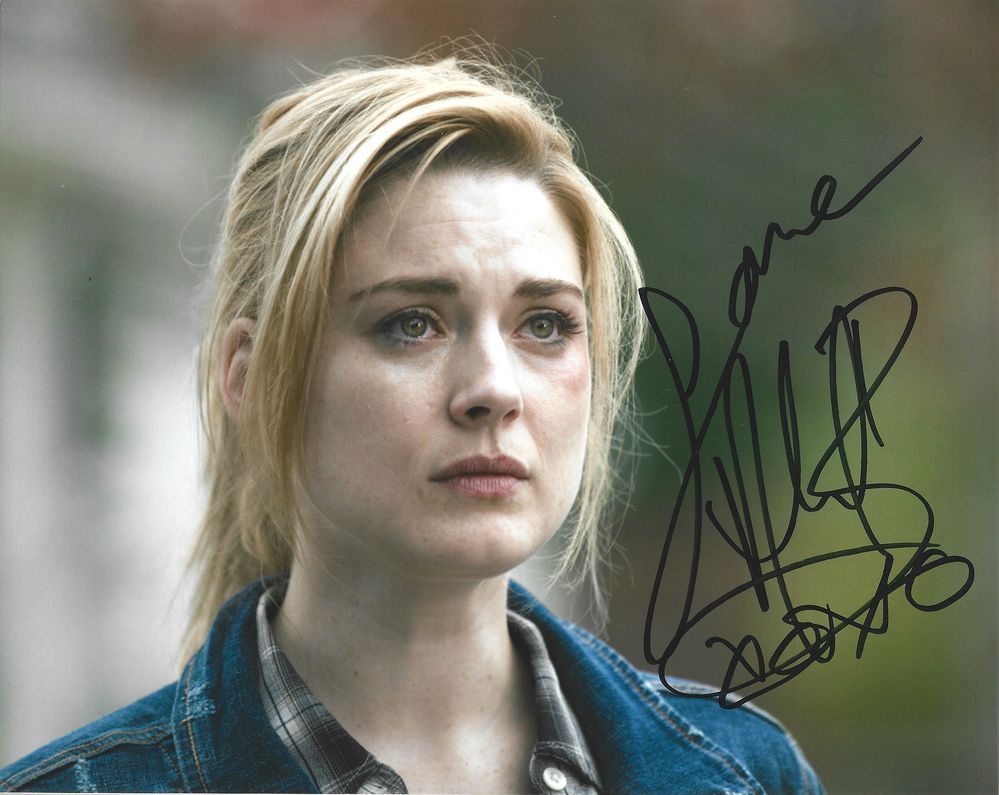 Alexandra Breckenridge 3.jpg