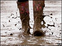 _42416924_muddy_boots203pa.jpg