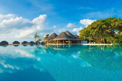 sexy relax hut.jpg