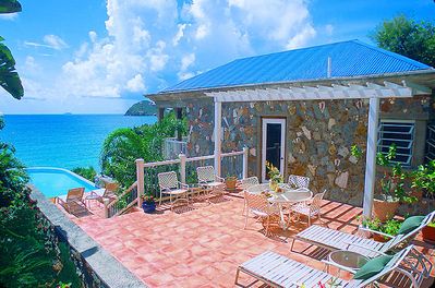 inspiring-beach-house-blue-style.jpg