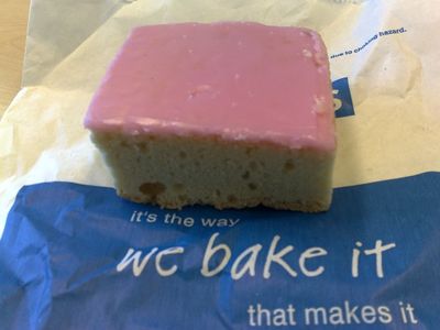 Tottenham_cake.jpg