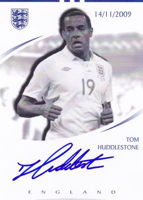 AUTO CARD - TOM HUDDLESTONE SIGNED 01.jpg