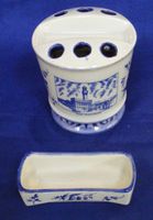 Delft Style Brush Holder-Inkwell #10 sml.jpg Delft Style Brush Holder-Inkwell #10 sml.jpg