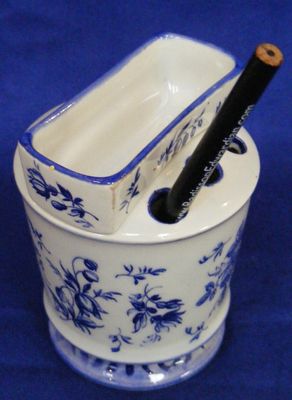 Delft Style Brush Holder-Inkwell #2 sml.jpg
