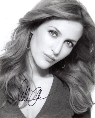 gillian anderson 3.jpg