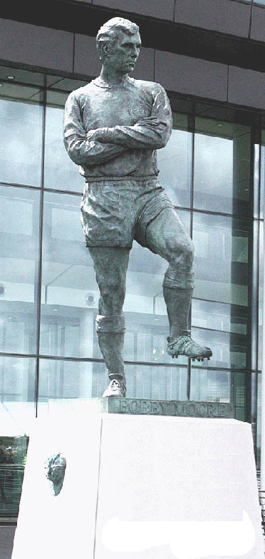 20t31no spot the ball png.png